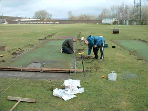 wicket repair men