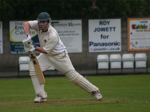 Graeme Sneddon in action