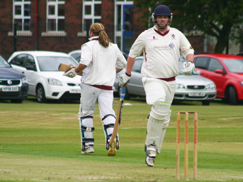 Graeme and Matt put on 92 for the first wicket